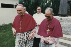 Monseñor Marcel Lefebvre y Monseñor Antonio de Castro Mayer