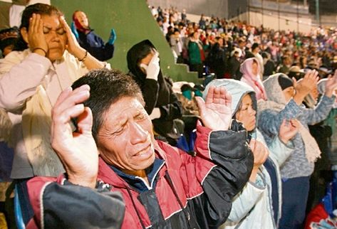 Miembros-Renovacion-Carismatica-Catolica-Flores_PREIMA20090829_0014_5